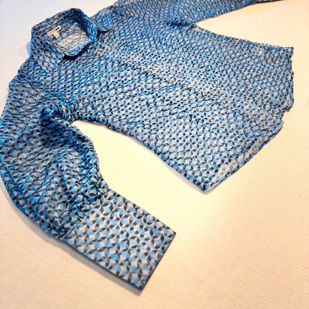 Fashion Nova Blue and Gray Patterned Shirt